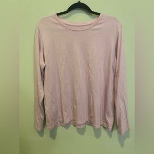 L. LANDS END. Long sleeve t-shirt. 100% cotton.